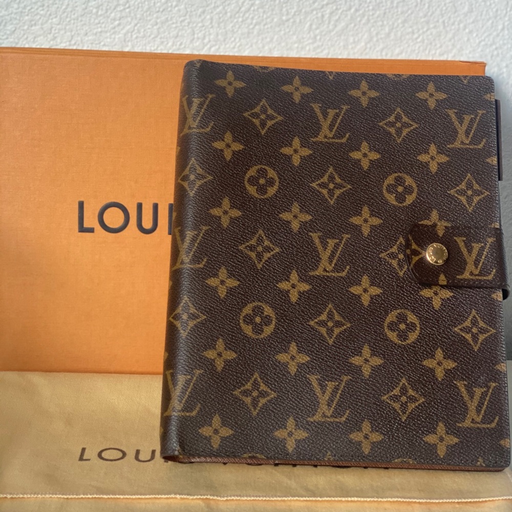 Authentic Louis Vuitton Mono agenda GM